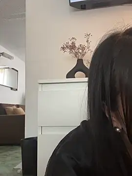 Chat +18 de romma95 ao vivo