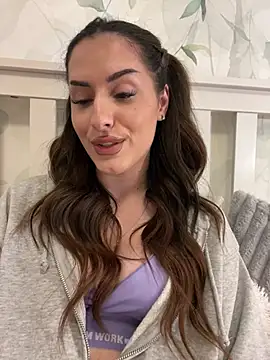 AriaAdda's Live XXX Chat