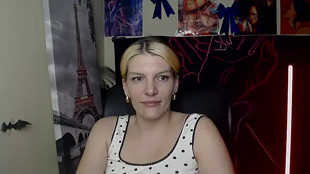 XXX chat uživo modela VanessaRey_