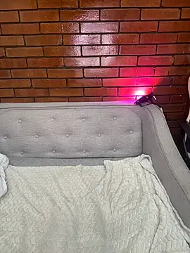 Živý XXX chat The_Bratzz_