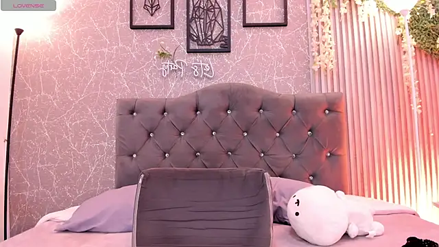 عرض كام lana_gill1