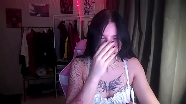 VeIvetLure's Live XXX Chat