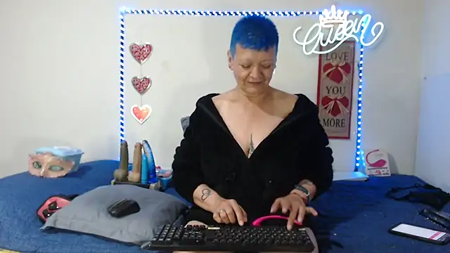 loquitaqueen011: вебкам-шоу