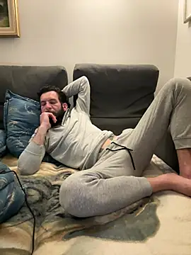 Michel_huge 라이브 XXX 채팅