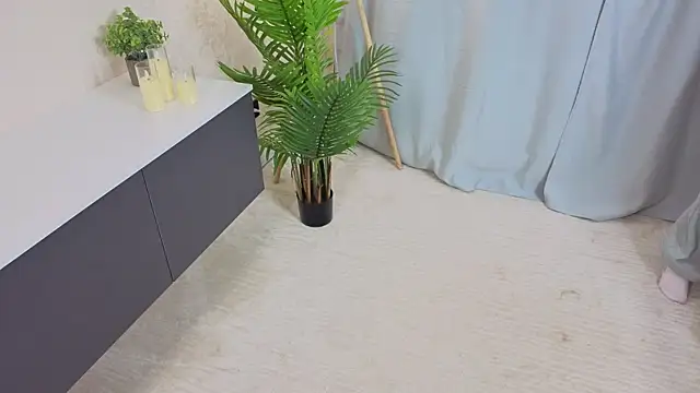 Chat +18 de LuraPodraza ao vivo