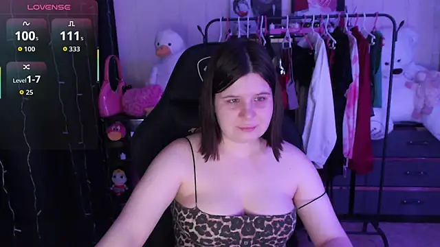 AmyVibess' Live XXX Chat