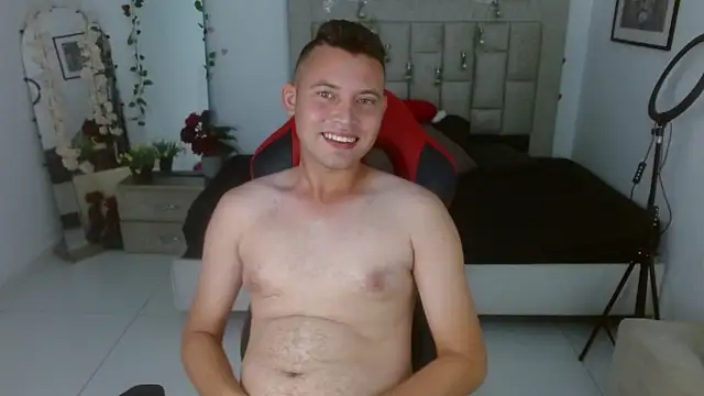 sven_fox723 webkamerás műsora