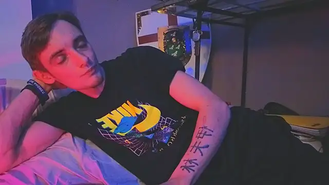 XXX chat uživo modela Ilovepussy1911