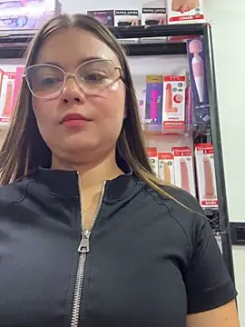 Chat +18 de rapunzel069 ao vivo