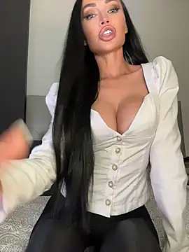 HotNicoleX – Kamerová šou