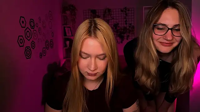 Вебкам-шоу playful_sophie