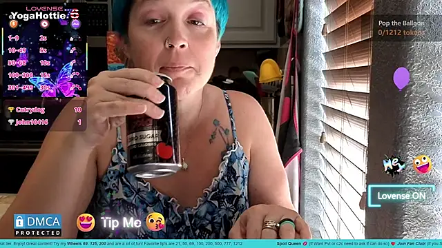 YogaHottie76 élő XXX-chatje