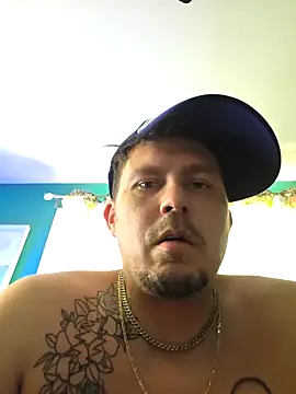 kdaddyj Show in webcam