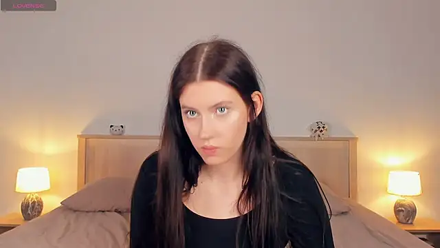 EstelaSuppa Adlı Modelin Canlı XXX Sohbeti