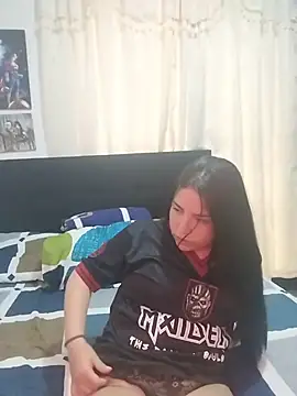 LinaColombianGirl Adlı Modelin Canlı XXX Sohbeti