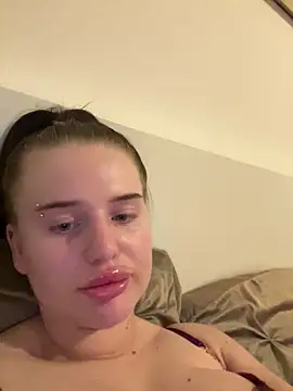 แชท XXX สดของ yourhornyslut