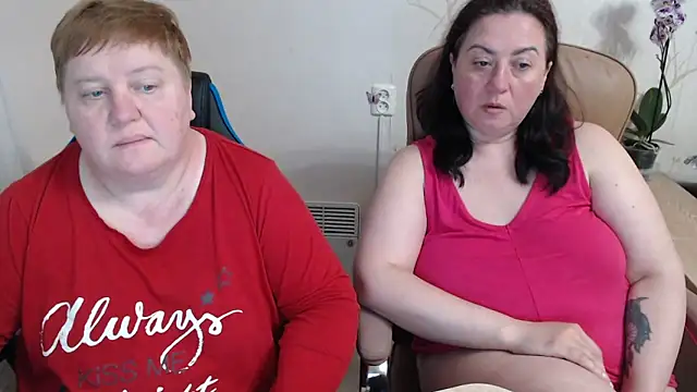 Lindy-Jeanie webcam show