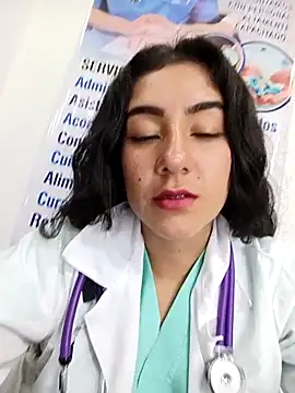 CAROLINE__07 Adlı Modelin Canlı XXX Sohbeti