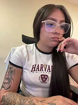 Alyha_Cortes Chat XXX live
