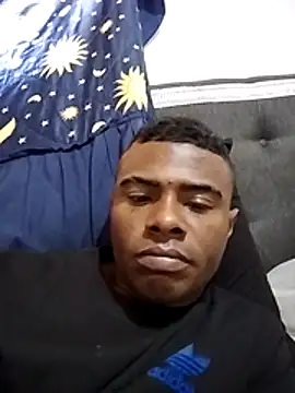 _yefez Show in webcam