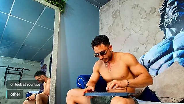 Vans_Ross Live XXX-chat