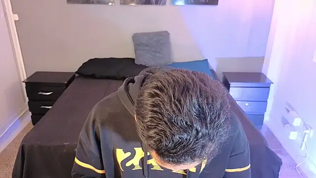 Chat +18 de Zack_isback ao vivo