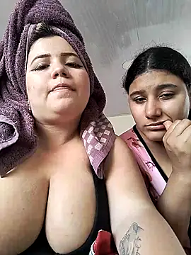 Sara_y_Amy Live XXX-Chat