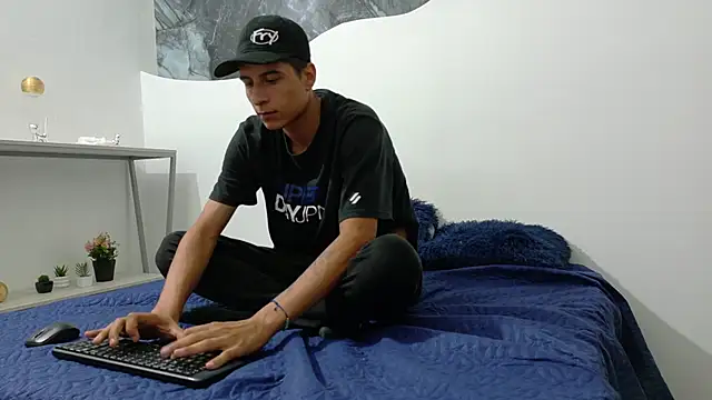 cameronsilverman Show in webcam