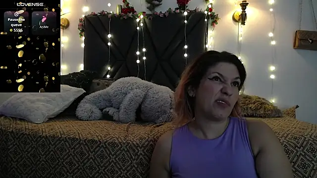 Sharma_Amayra Adlı Modelin Canlı XXX Sohbeti