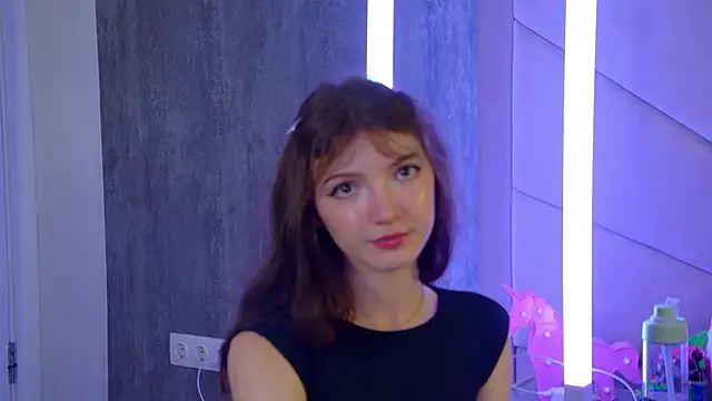 SophiaProve's Live XXX Chat