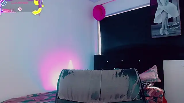 Kendall_hornyy's Webcam Show