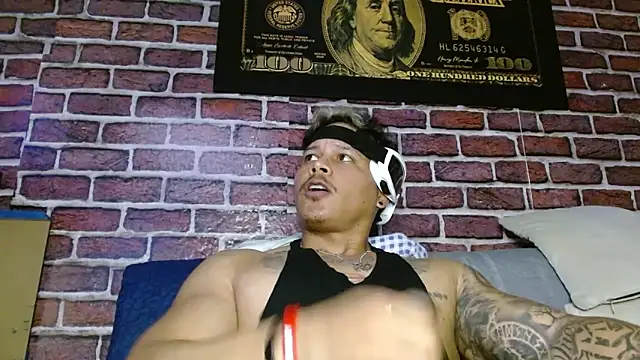 jordan_bigcock_ Chat XXX in diretta