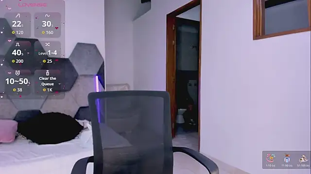 Chat XXX en directo de MikaelaStone