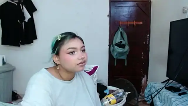 katteyes_20's Live XXX Chat