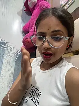 Naina11100 – Live XXX-chat