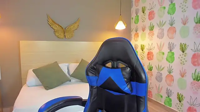 XXX chat uživo modela kitty_sweeety_