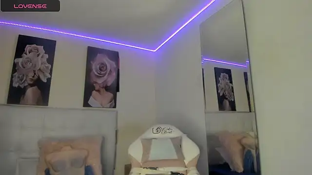SamathaMay Live XXX-Chat