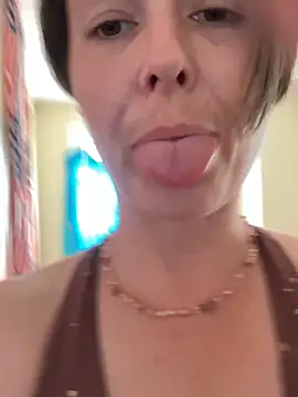 Show webcam de CUMFOREVERY1nTitTiES2