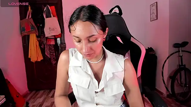 adrena_10's Live XXX Chat