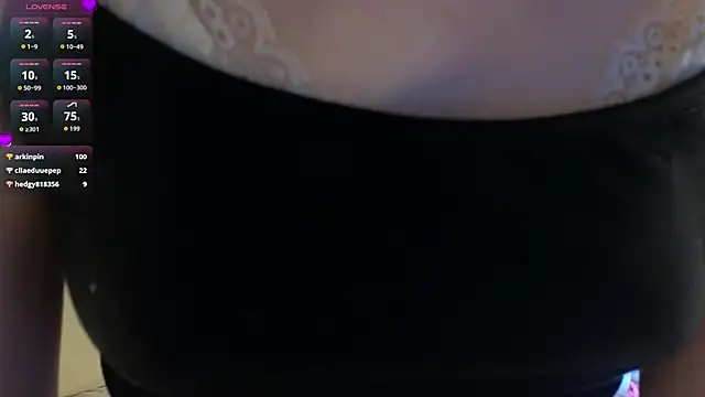 CarmaOlen live XXX chat