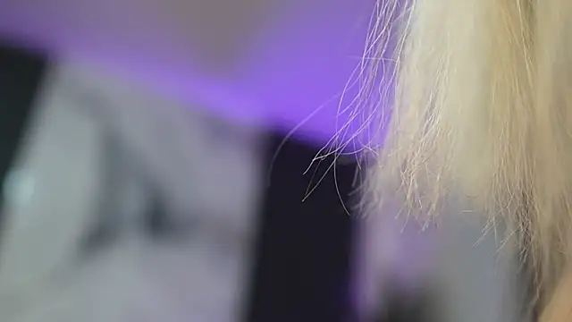 blondie_muller Obrolan Langsung XXX