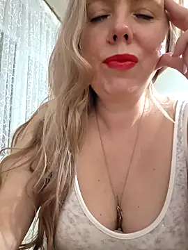 Chatroom XXX en direct de Irina3718