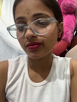 Naina11100 – Naživo XXX chat