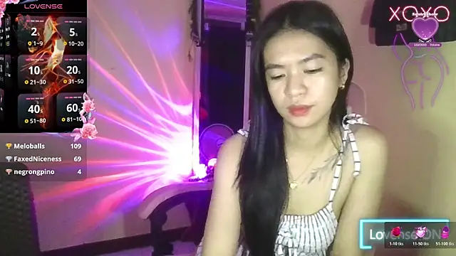 Luna_Moonfang Pertunjukan Webcam