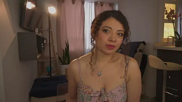 valeria_rosses: απευθείας συνομιλία ΧΧΧ