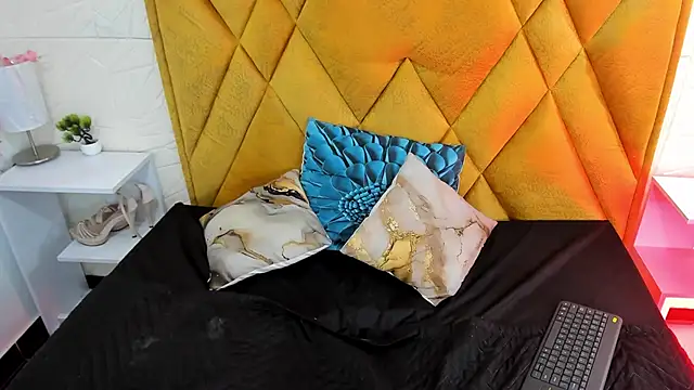 AmbersRouse webcam show