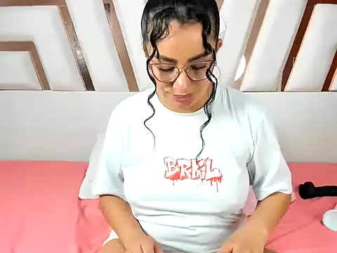 MiaKleinX 라이브 XXX 채팅