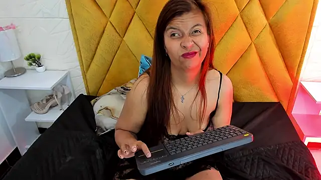 AmbersRouse – webcam-show