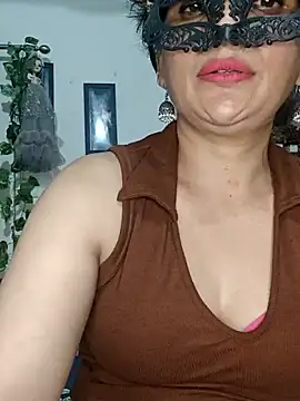 BhabhiPooja69 – Naživo XXX chat
