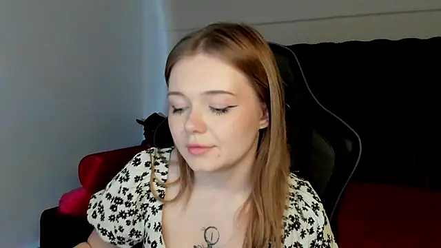 ElinaVale Live XXX-Chat